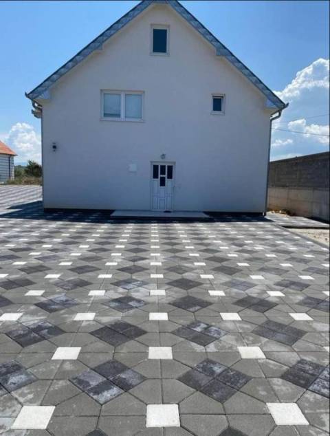 Tlakovanje i uređenje površina