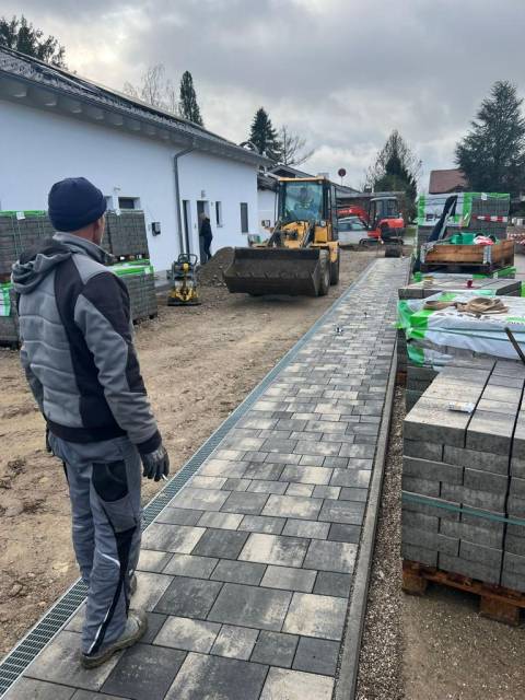 Tlakovanje i uređenje površina